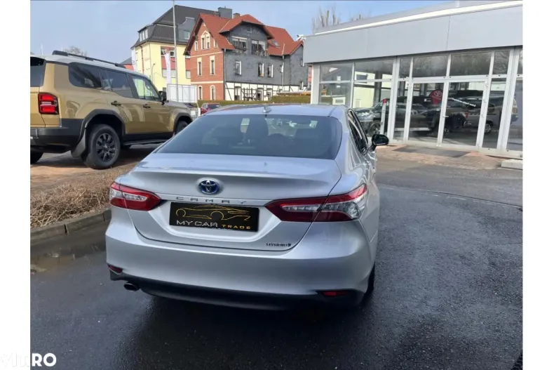 Toyota Camry din 2020 cu 119.200 km - oferta TOY145312 - foto 3