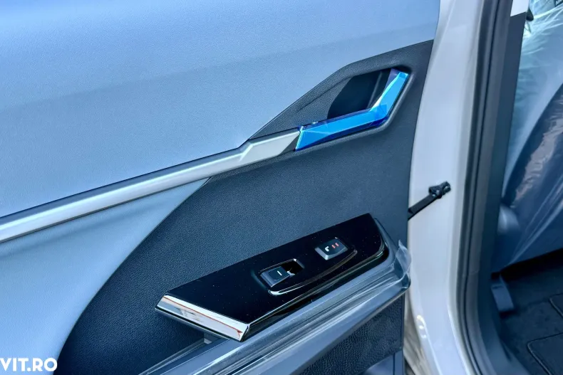 Ssangyong Torres din 2025 cu 8 km - oferta SSA145316 - foto 12