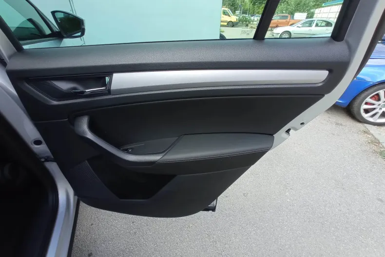 Skoda Kodiaq din 2023 cu 47.507 km - oferta SKO145323 - foto 25