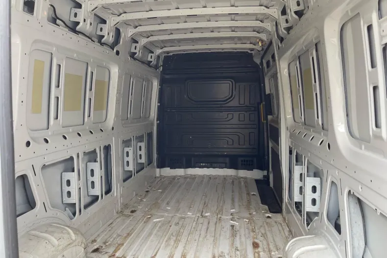 Volkswagen Crafter din 2019 cu 121.388 km - oferta VOL145335 - foto 14