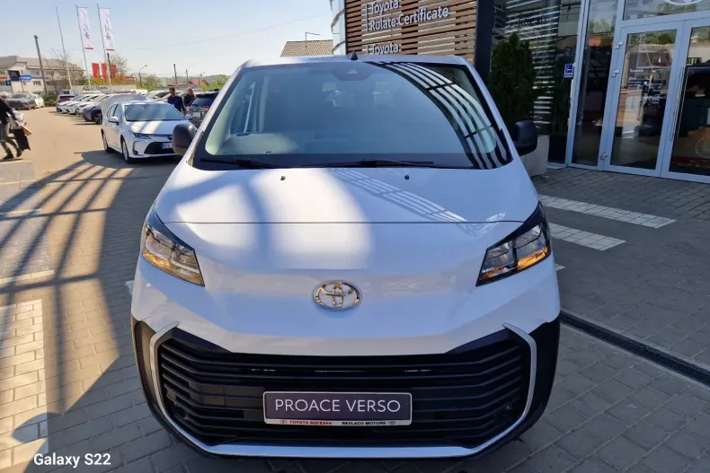 Toyota Proace din 2024 cu 4.943 km - oferta TOY145341 - foto 2