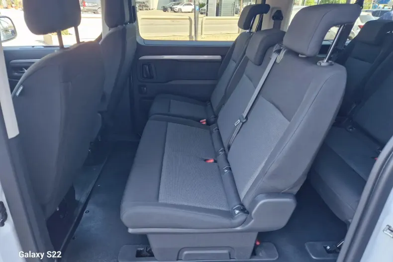 Toyota Proace din 2024 cu 4.943 km - oferta TOY145341 - foto 19