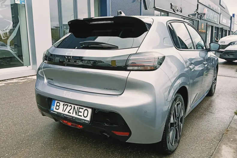 Peugeot 208 din 2025 cu 5.000 km - oferta PEU145346 - foto 3