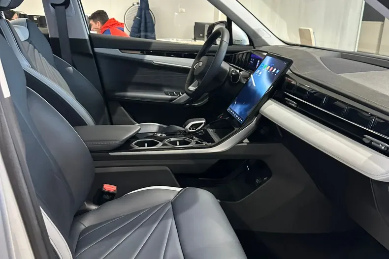 Geely Starray din 2025 cu 1 km - oferta GEE145347 - foto 9