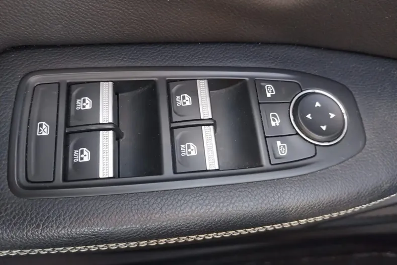 Renault Megane din 2023 cu 20.500 km - oferta REN145373 - foto 6