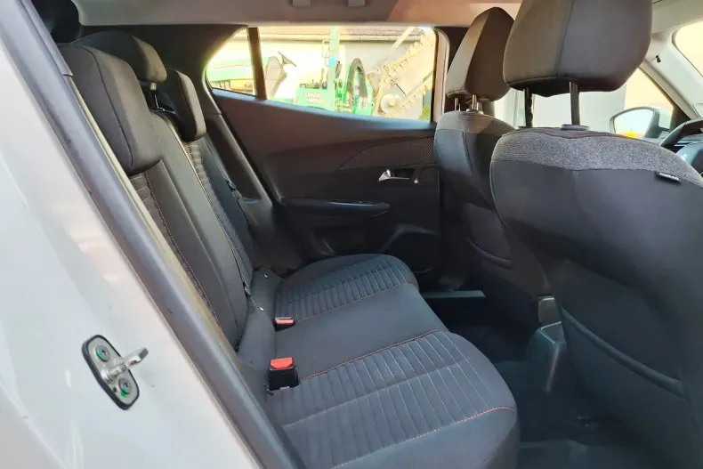 Peugeot 2008 din 2020 cu 96.670 km - oferta PEU145378 - foto 11