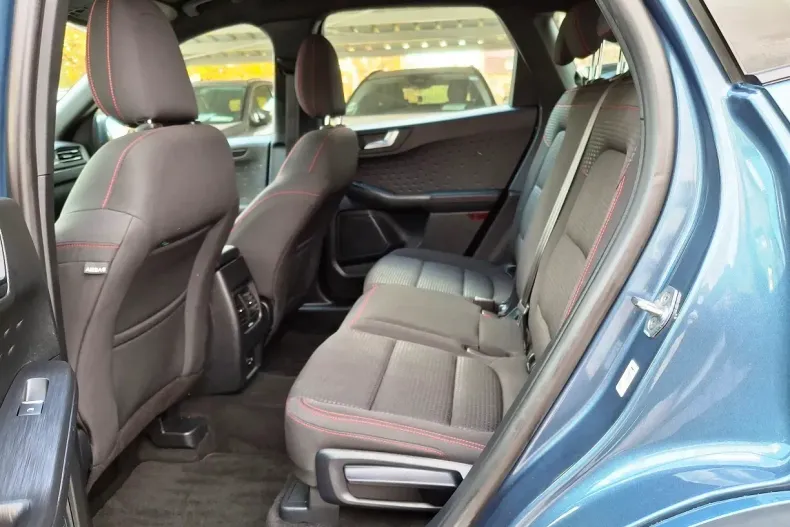 Ford Kuga din 2020 cu 119.978 km - oferta FOR145379 - foto 9