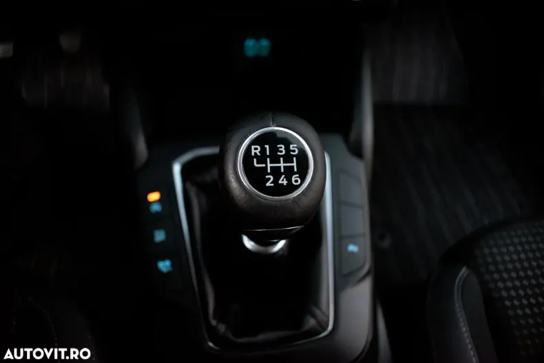 Ford Focus din 2022 cu 137.000 km - oferta FOR145388 - foto 24