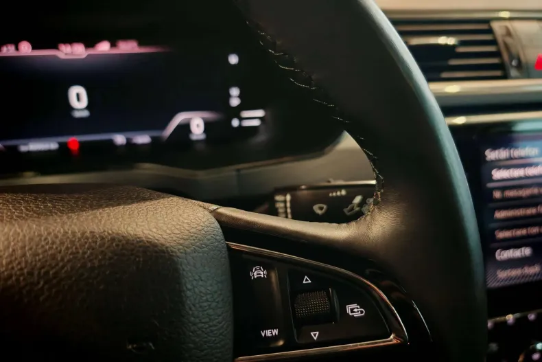 Skoda Superb din 2020 cu 128.623 km - oferta SKO145390 - foto 12