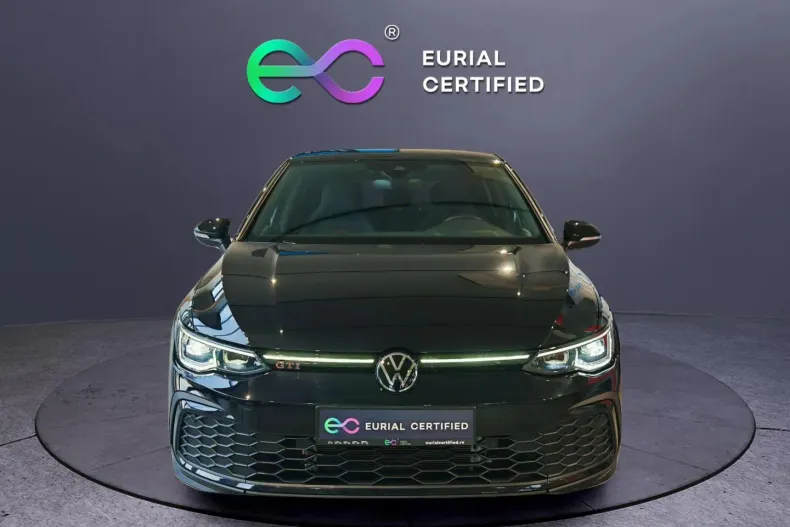 Volkswagen Golf din 2023 cu 48.193 km - oferta VOL145392 - foto 2