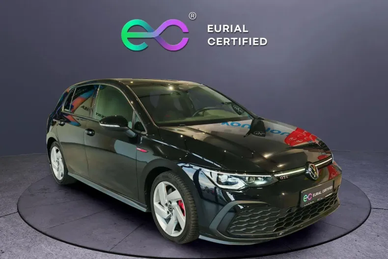 Volkswagen Golf din 2023 cu 48.193 km - oferta VOL145392 - foto 3