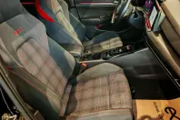 Volkswagen Golf din 2023 cu 48.193 km - oferta VOL145392 - foto 10