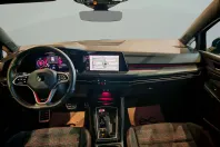 Volkswagen Golf din 2023 cu 48.193 km - oferta VOL145392 - foto 11