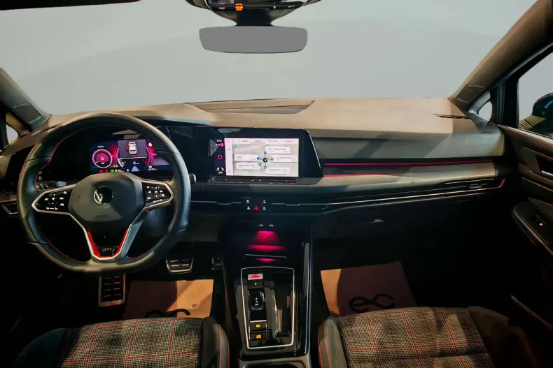 Volkswagen Golf din 2023 cu 48.193 km - oferta VOL145392 - foto 11