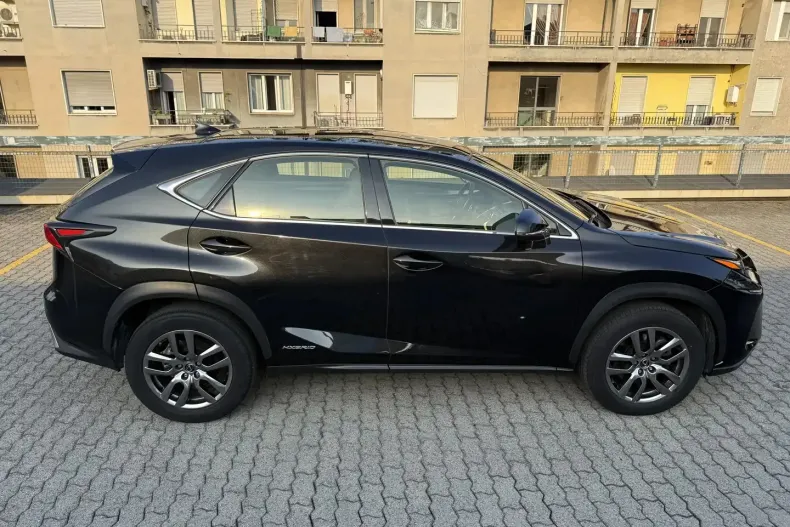 Lexus Seria NX din 2020 cu 60.000 km - oferta LEX145394 - foto 5