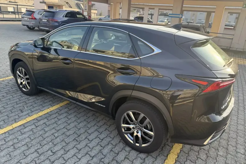 Lexus Seria NX din 2020 cu 60.000 km - oferta LEX145394 - foto 7