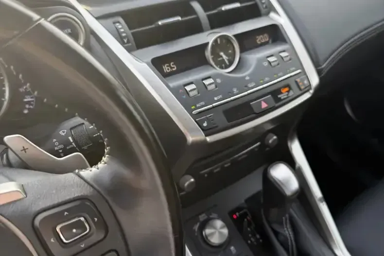 Lexus Seria NX din 2020 cu 60.000 km - oferta LEX145394 - foto 10