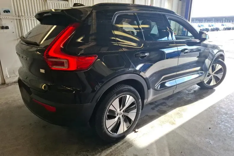 Volvo XC40 din 2022 cu 93.881 km - oferta VOL145396 - foto 4