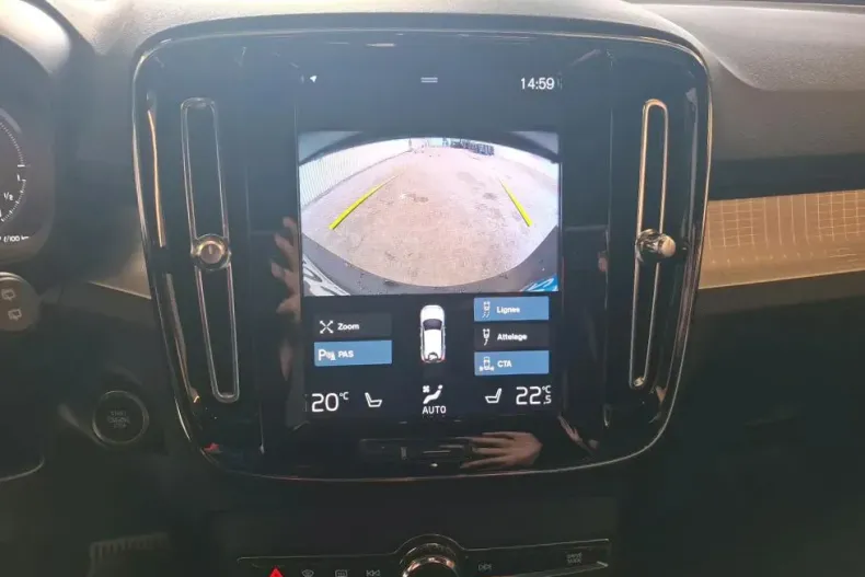 Volvo XC40 din 2022 cu 93.881 km - oferta VOL145396 - foto 10