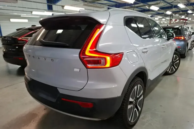 Volvo XC40 din 2021 cu 99.228 km - oferta VOL145397 - foto 4