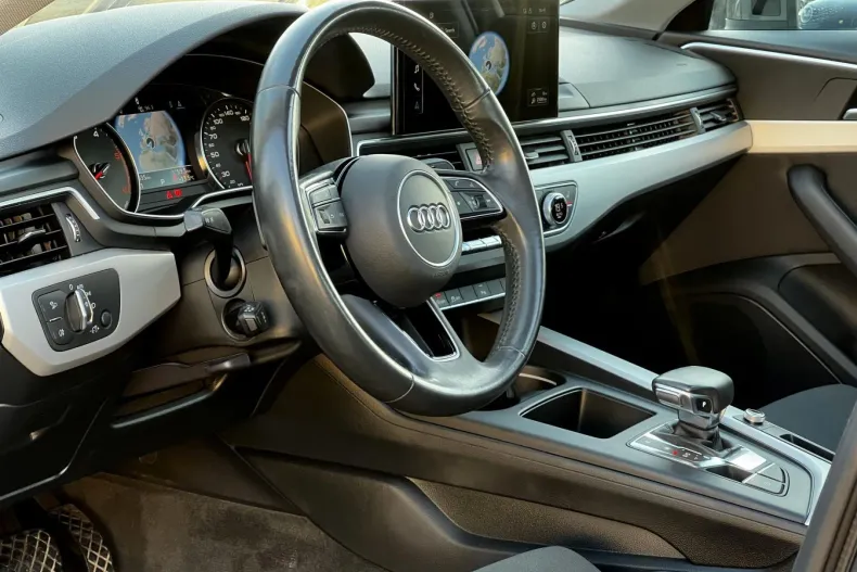 Audi A4 din 2020 cu 170.635 km - oferta AUD145401 - foto 12