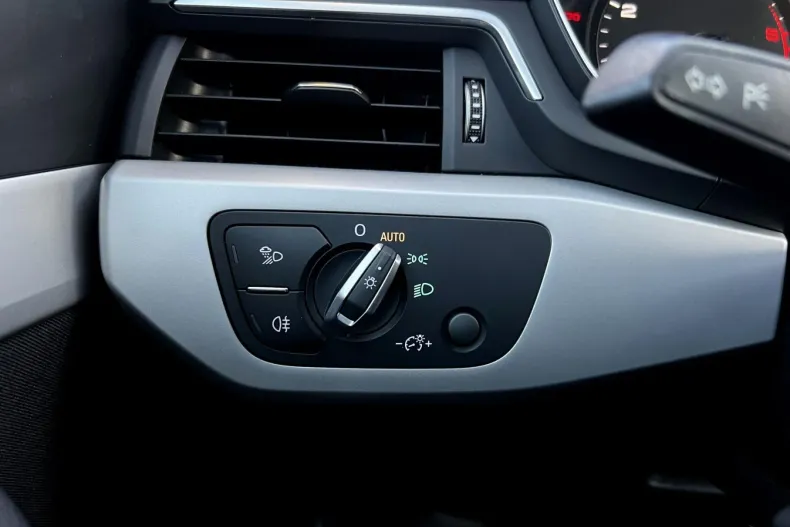 Audi A4 din 2020 cu 170.635 km - oferta AUD145401 - foto 26