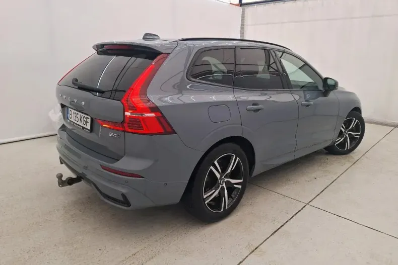 Volvo XC60 din 2021 cu 44.601 km - oferta VOL145407 - foto 2