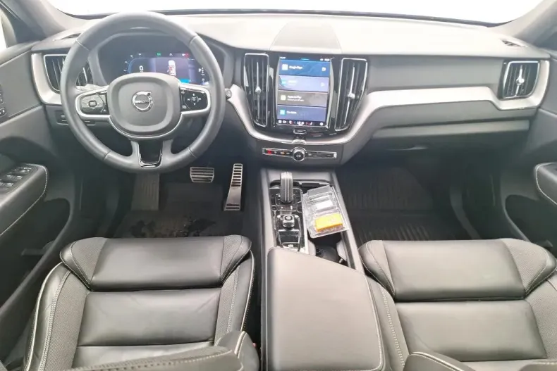 Volvo XC60 din 2021 cu 44.601 km - oferta VOL145407 - foto 3