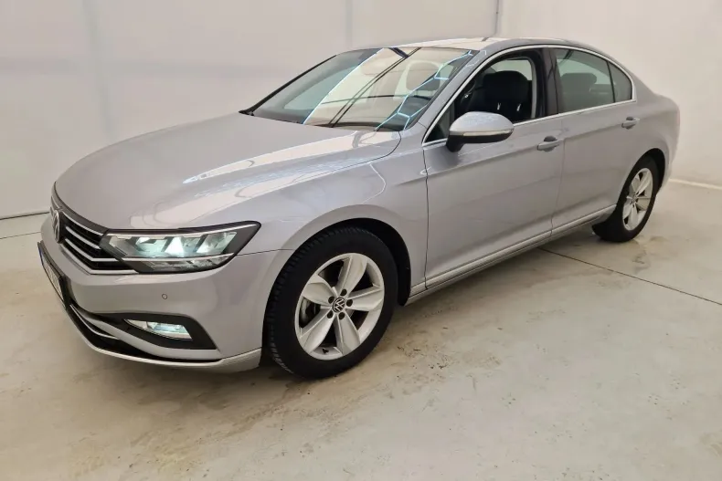 Volkswagen Passat din 2020 cu 64.667 km - oferta VOL145412 - foto 1