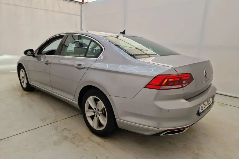 Volkswagen Passat din 2020 cu 64.667 km - oferta VOL145412 - foto 2