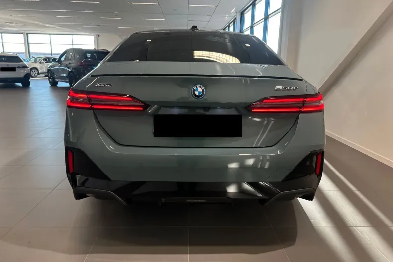 BMW Seria 5 din 2024 cu 30.200 km - oferta BMW145418 - foto 4