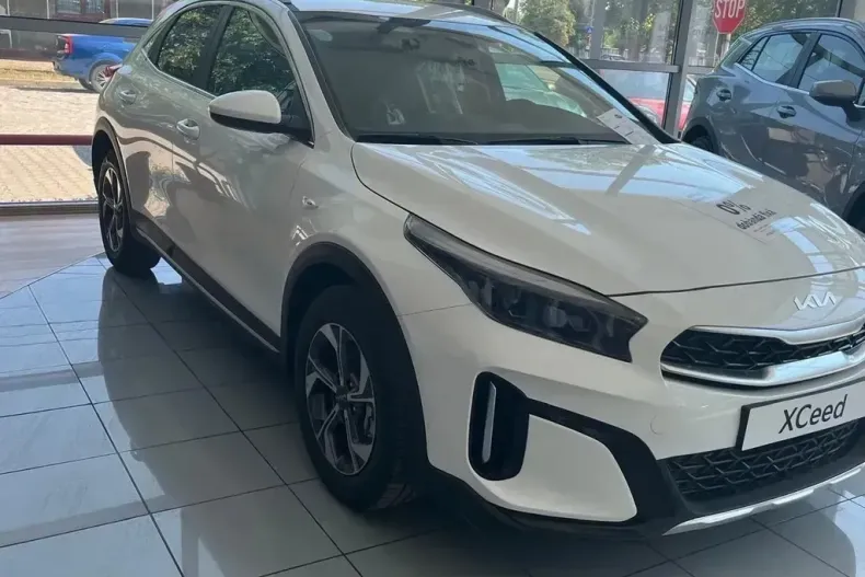 Kia XCeed din 2025 cu 1 km - oferta KIA145426 - foto 8