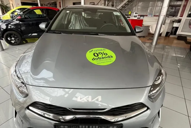 Kia Ceed din 2024 cu 1 km - oferta KIA145428 - foto 4