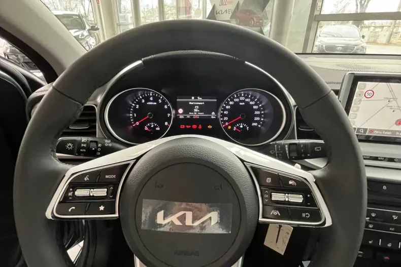 Kia Ceed din 2024 cu 1 km - oferta KIA145428 - foto 8