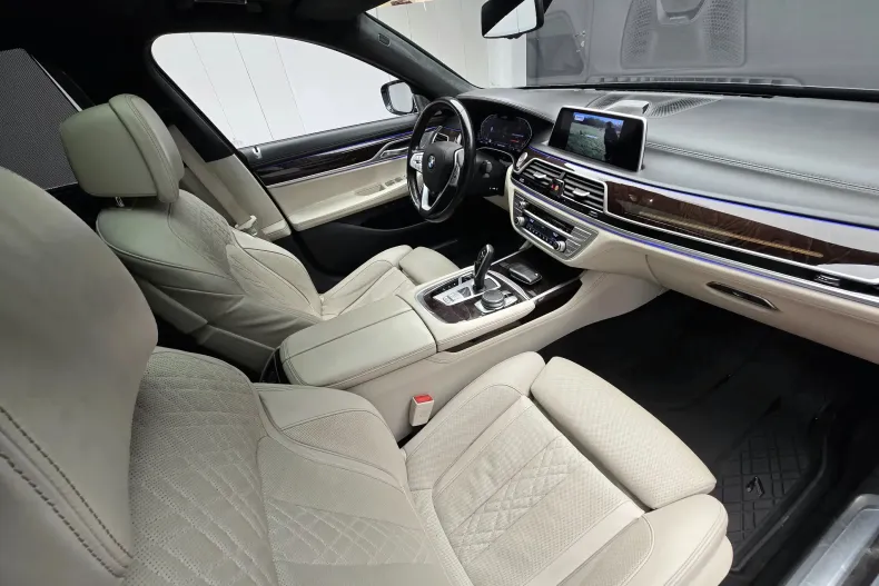 BMW Seria 7 din 2019 cu 132.000 km - oferta BMW145431 - foto 22