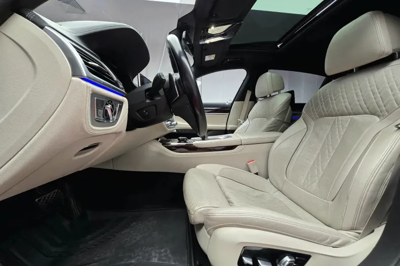 BMW Seria 7 din 2019 cu 132.000 km - oferta BMW145431 - foto 27