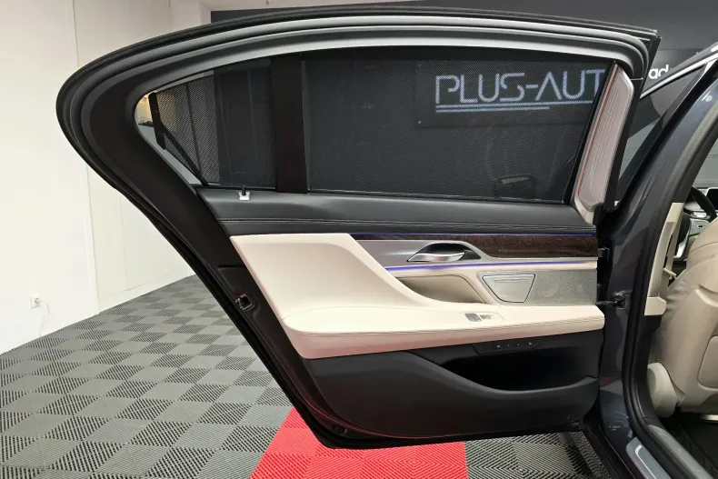 BMW Seria 7 din 2019 cu 132.000 km - oferta BMW145431 - foto 29