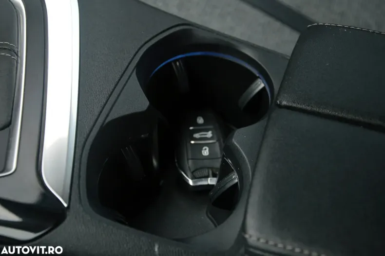 Peugeot 5008 din 2019 cu 118.609 km - oferta PEU145438 - foto 37