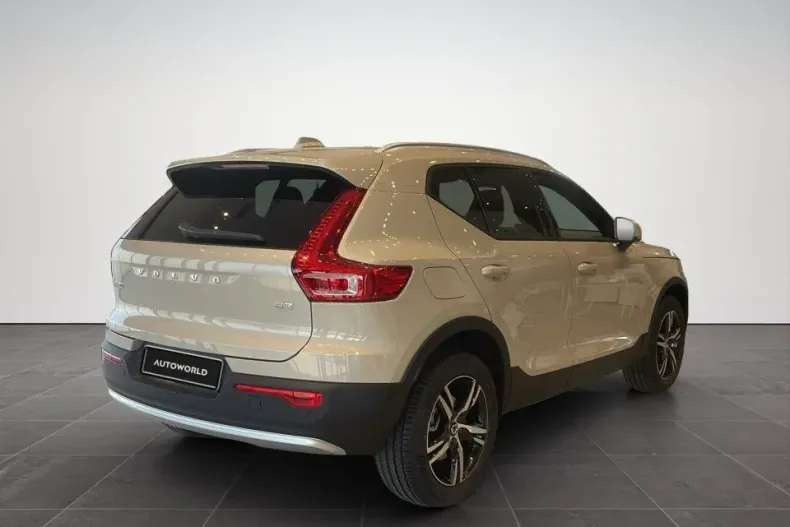 Volvo XC40 din 2025 cu 1 km - oferta VOL145442 - foto 5