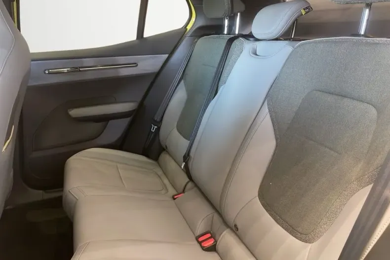 Volvo EX30 din 2025 cu 10 km - oferta VOL145443 - foto 17