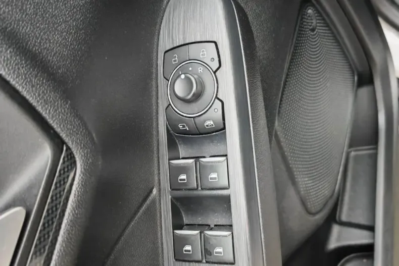 Ford Kuga din 2023 cu 77.334 km - oferta FOR145446 - foto 16