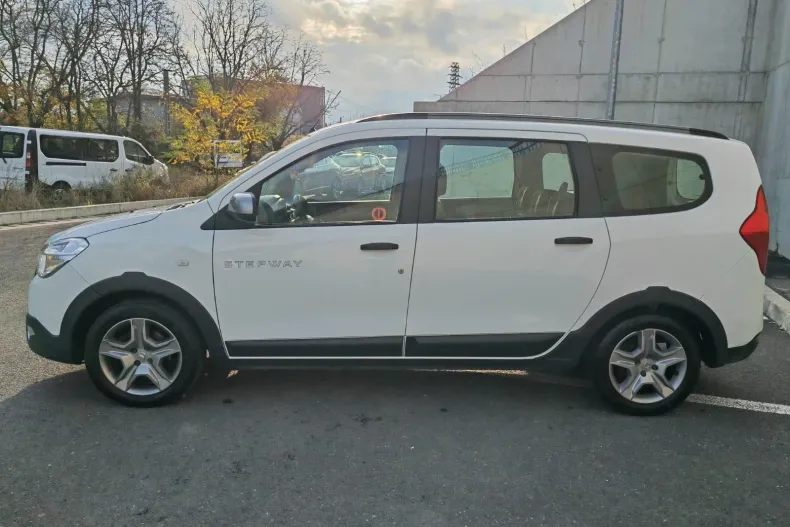 Dacia Lodgy din 2022 cu 105.335 km - oferta DAC145448 - foto 4