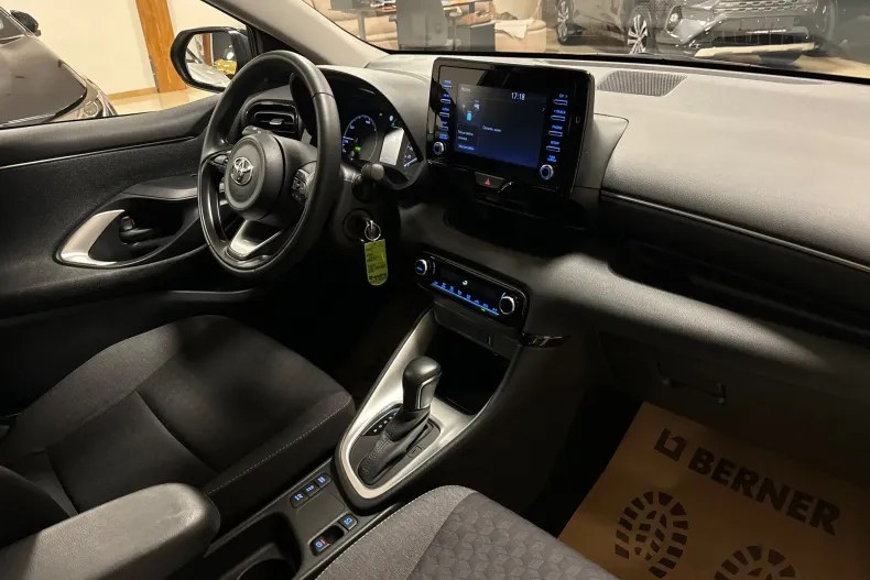 Toyota Yaris din 2021 cu 119.990 km - oferta TOY145458 - foto 27