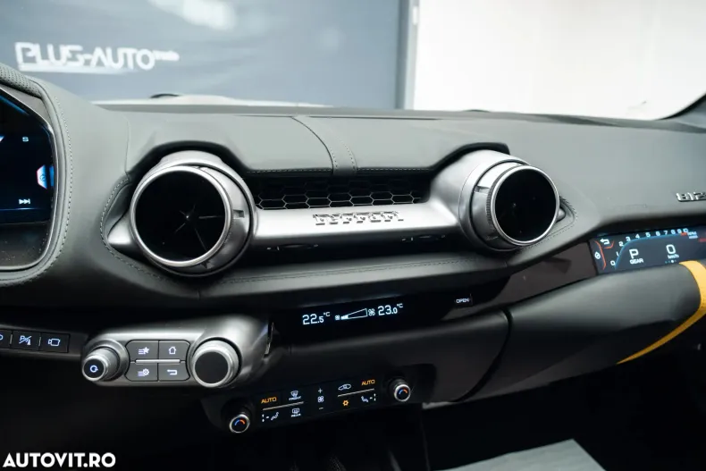 Ferrari 812 din 2020 cu 8.668 km - oferta FER145475 - foto 23