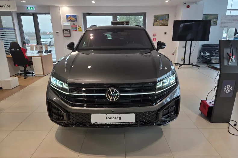 Volkswagen Touareg din 2025 cu 5 km - oferta VOL145484 - foto 2