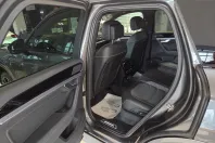 Volkswagen Touareg din 2025 cu 5 km - oferta VOL145484 - foto 18