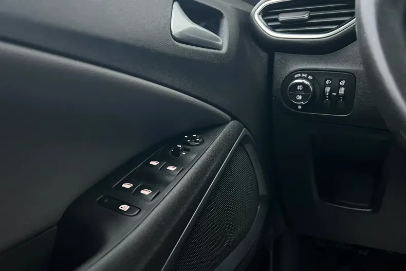 Opel Crossland din 2020 cu 65.000 km - oferta OPE145488 - foto 18