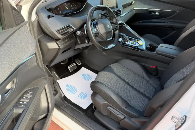 Peugeot 3008 din 2020 cu 99.000 km - oferta PEU145502 - foto 17