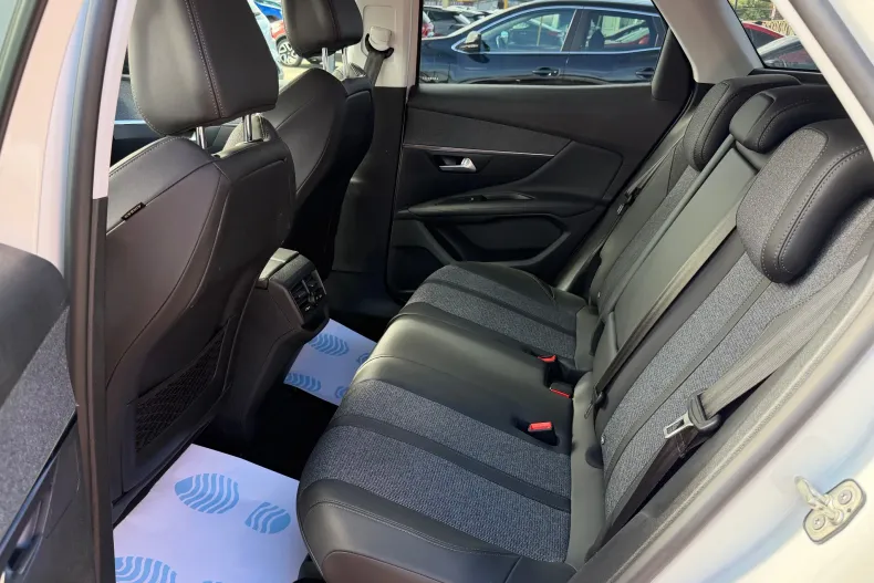 Peugeot 3008 din 2020 cu 99.000 km - oferta PEU145502 - foto 19