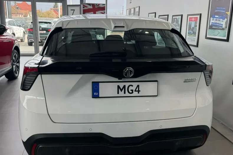 MG MG4 din 2024 cu 1 km - oferta MG0145511 - foto 4